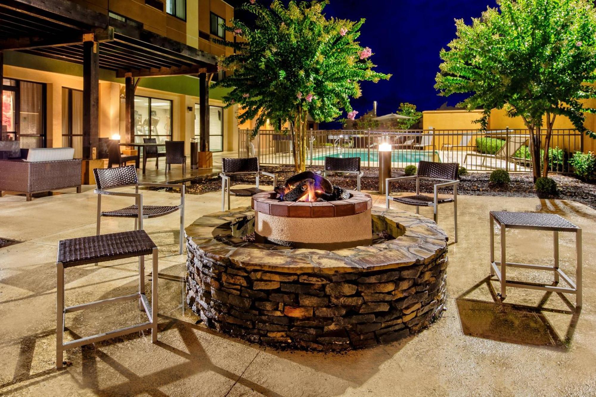Hotel Courtyard By Marriott Troy Exteriér fotografie